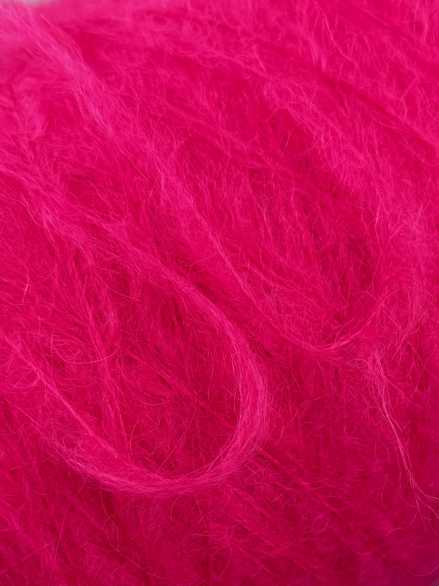 Ilaria srl Isabella 200m/100g – Mohairgarn Neon-Fuchsia Col. 006084